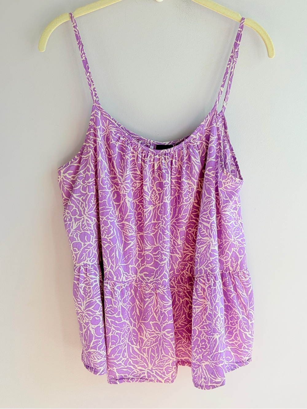 GAP Cami Floral Lilac Lavender Spaghetti Strap Spring Summer Ruffle EUC Medium